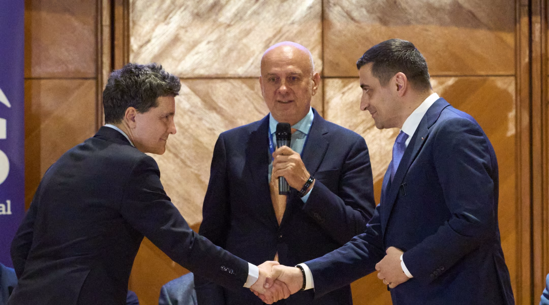 Scandalul fotografiilor trucate: implicarea lui Nicușor Dan și consilierii săi în campania electorală